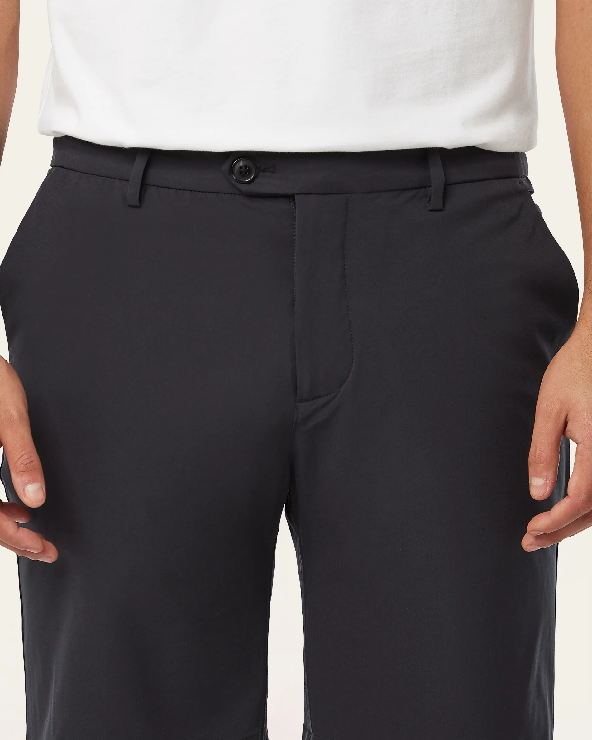 Light-weight shorts black - Image 4