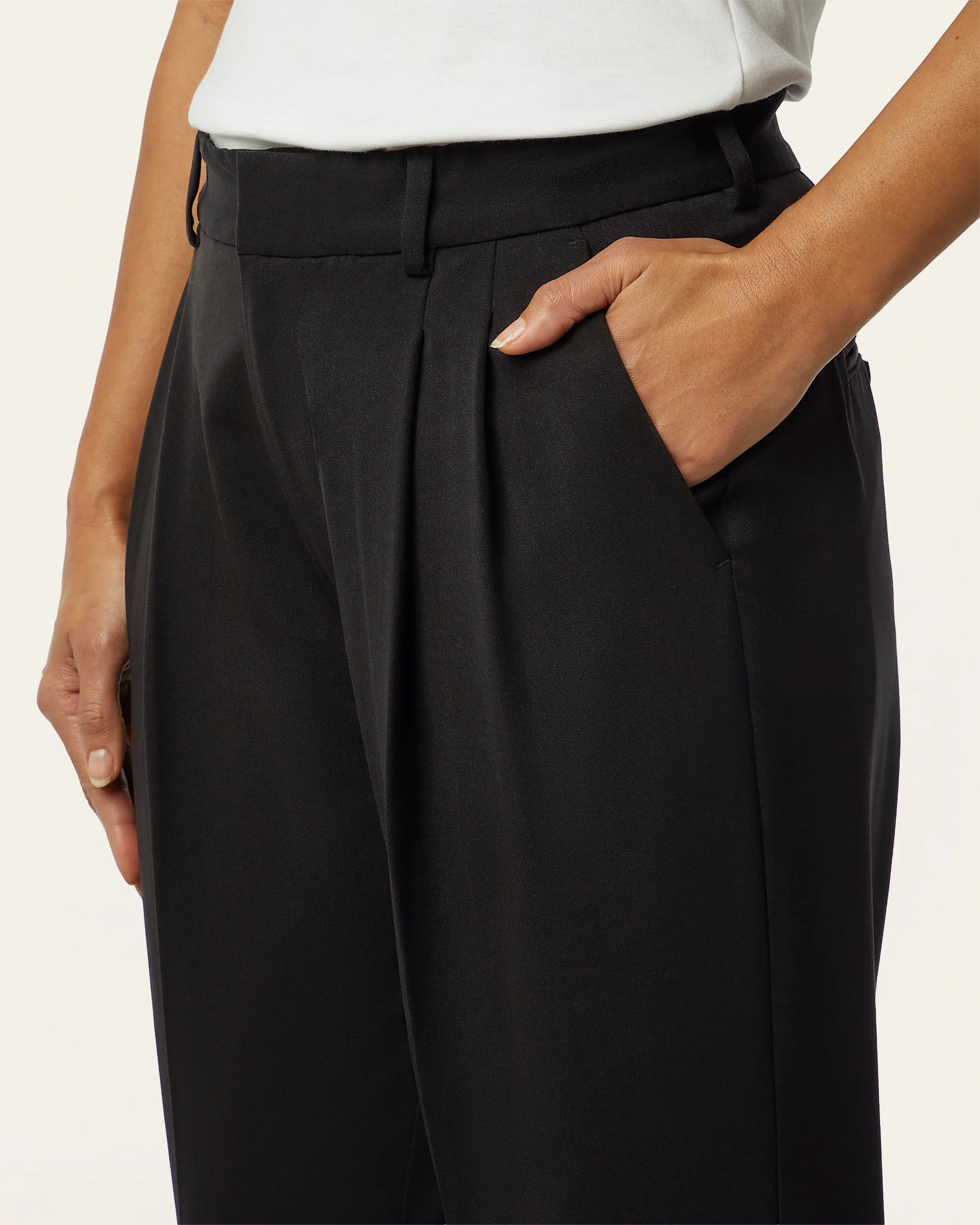 Signature Suit - Black - Image 6